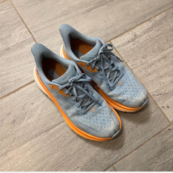 Blue Hoka Clifton 9 - Picture 2 of 6